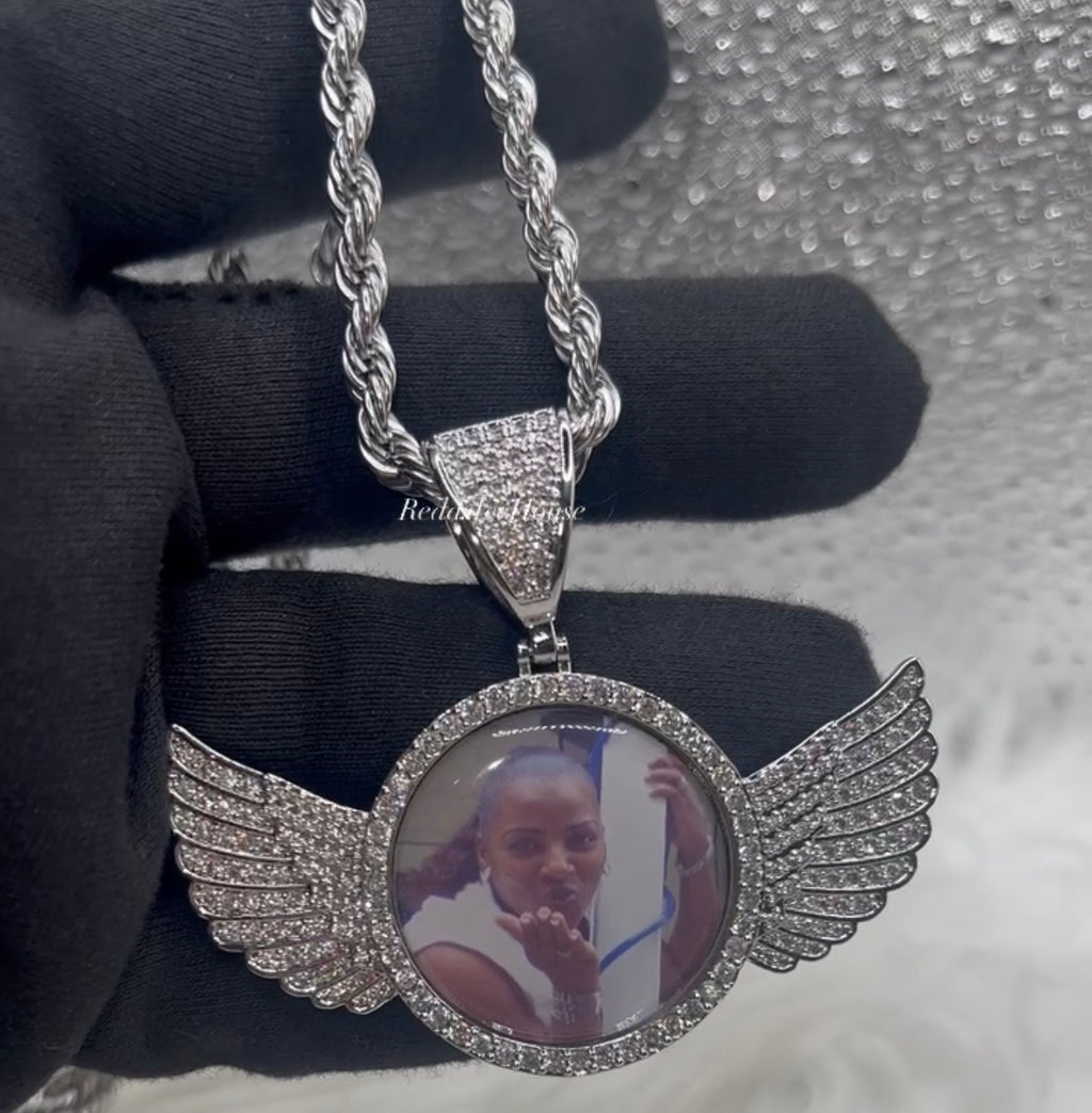Wing High Quality 14k Gold Photo Necklace/Non Tarnish Hypoallergenic