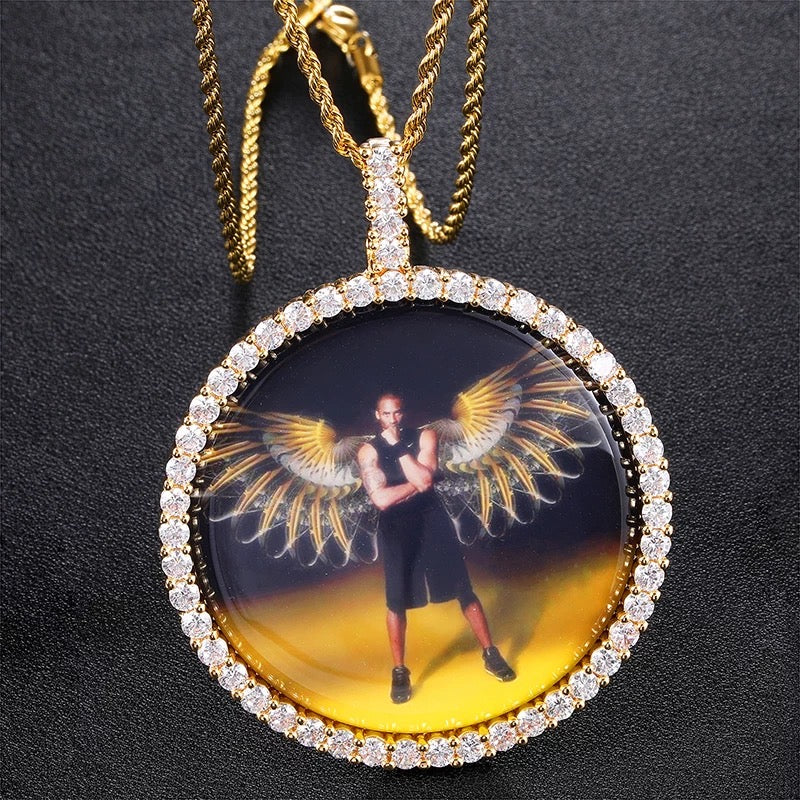High Quality 68mm Photo Necklace/ Non Tarnish hypoallergenic